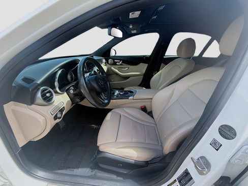Used 2018 Mercedes-Benz C 300 Sedan w/ Premium Package image 18