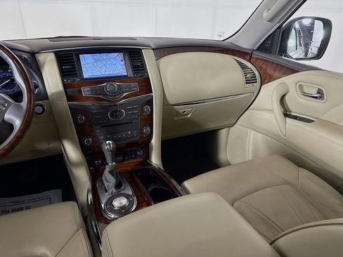 Used 2017 INFINITI QX80 2WD w/ Deluxe Technology Package image 30