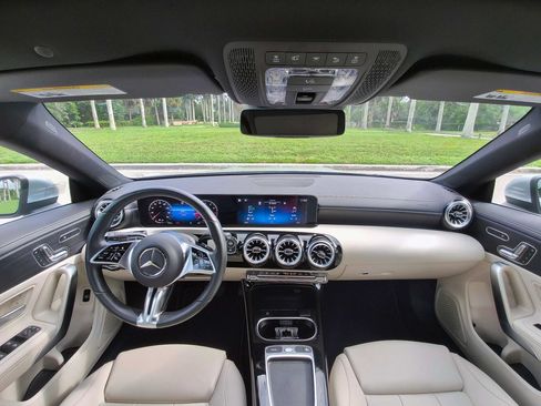Used 2025 Mercedes-Benz CLA 250 4MATIC image 28