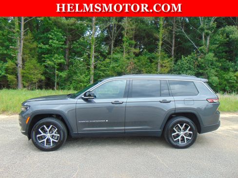 Certified 2024 Jeep Grand Cherokee L Limited AWD/4WD image 2
