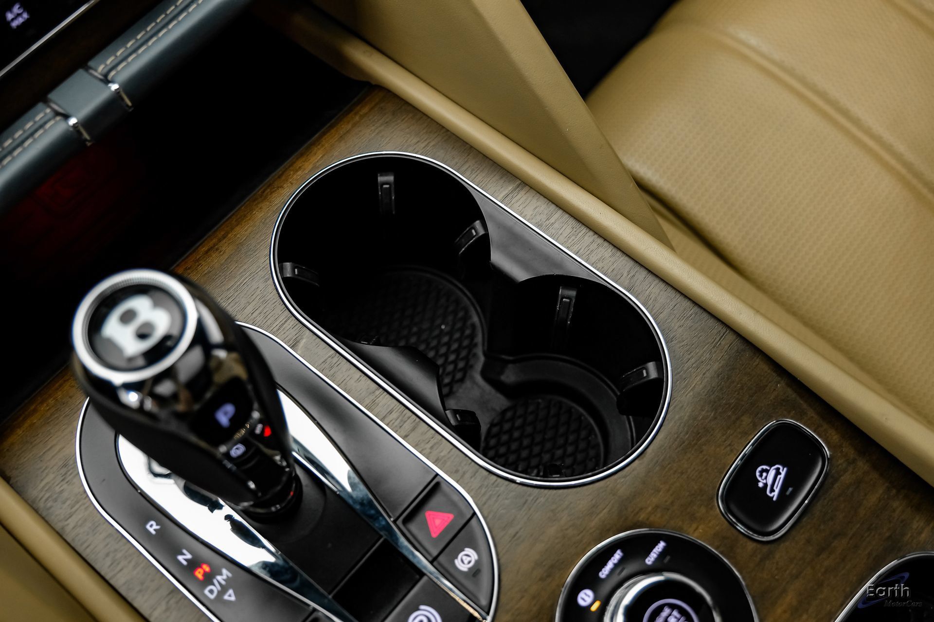 Used 2023 Bentley Bentayga Extended Wheelbase AWD/4WD image 55