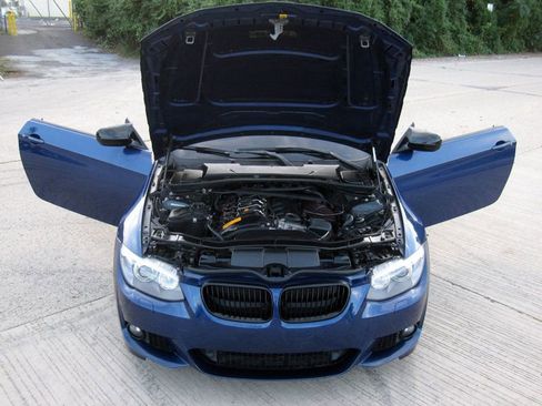 Used 2012 BMW 335is Convertible image 30