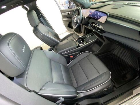 Used 2026 Buick Enclave Sport Touring w/ Power Package FWD image 25