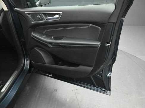 Certified 2024 Ford Edge Titanium AWD/4WD image 33
