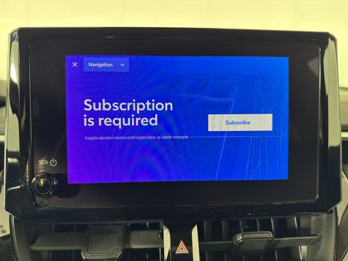 Used 2023 Toyota Corolla LE image 21