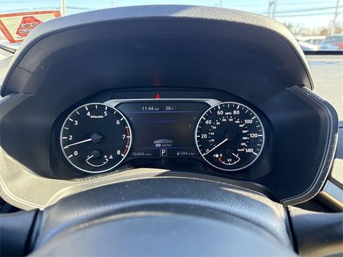 Used 2019 Nissan Altima 2.5 SV image 12