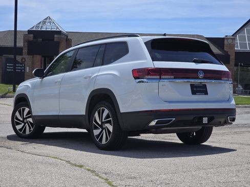 Used 2024 Volkswagen Atlas SE FWD image 10