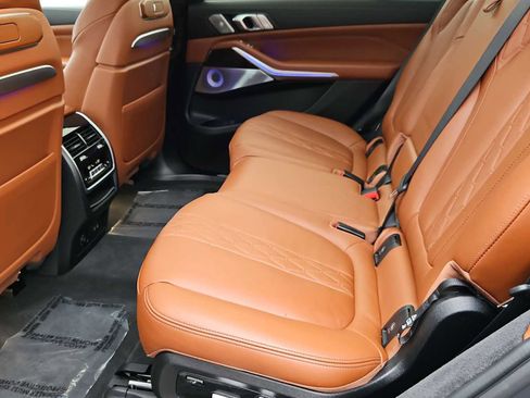 Used 2023 BMW X7 M60i w/ Executive Package image 21