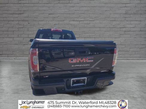 Certified 2022 GMC Canyon AT4 AWD/4WD image 8