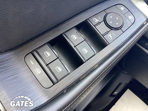 Used 2023 Nissan Rogue SV AWD/4WD image 24
