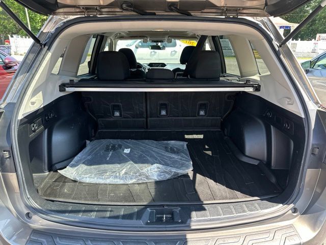 Used 2019 Subaru Forester Premium AWD/4WD image 6