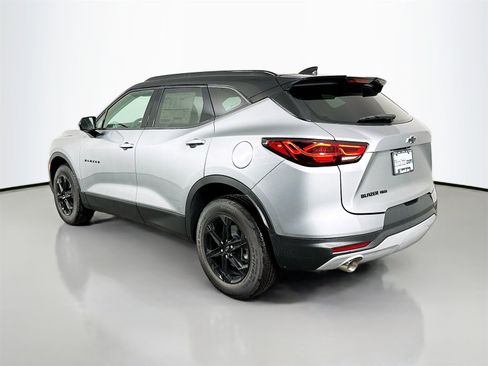 New 2025 Chevrolet Blazer LT w/ Midnight/Sport Edition image 5