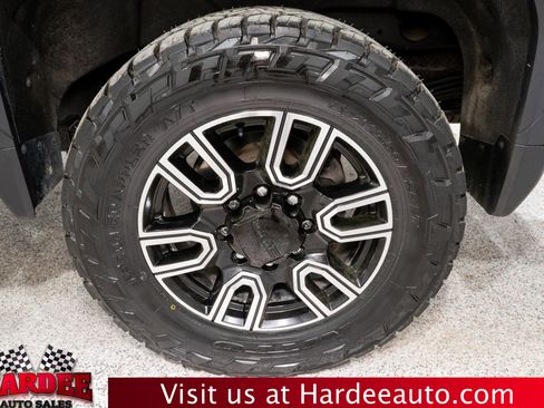 Used 2020 GMC Sierra 2500 Denali w/ Denali Ultimate Package image 10