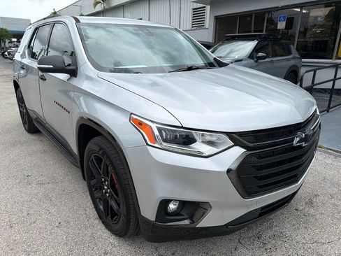Used 2021 Chevrolet Traverse Premier w/ Redline Edition FWD image 3