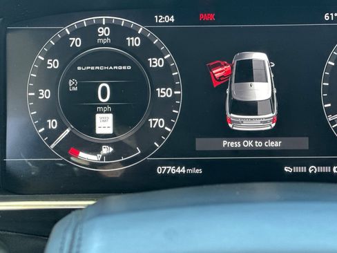 Used 2018 Land Rover Range Rover Supercharged AWD/4WD image 33