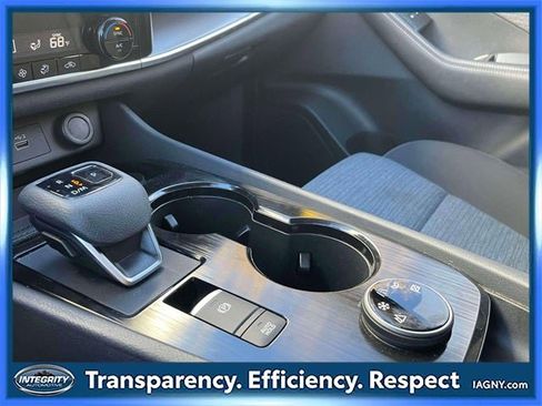 Certified 2021 Nissan Rogue SV image 30