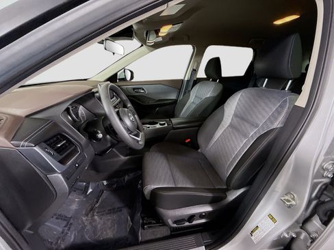 Used 2023 Nissan Rogue SV image 22