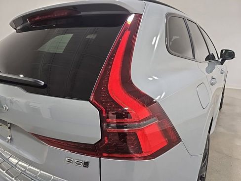 New 2026 Volvo XC60 B5 Ultra w/ Protection Package Premier AWD/4WD image 20