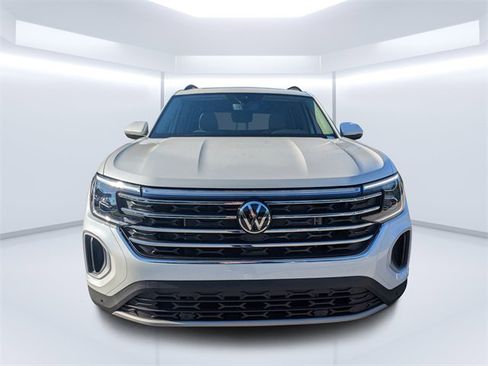 New 2026 Volkswagen Atlas SE image 7