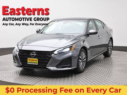 Used 2023 Nissan Altima 2.5 SV