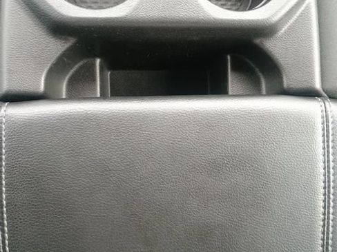 Used 2023 RAM 1500 Big Horn AWD/4WD image 30