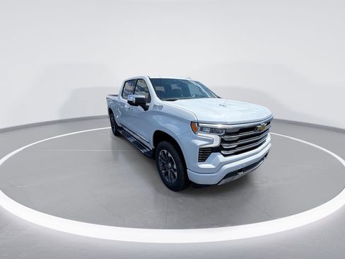New 2026 Chevrolet Silverado 1500 High Country w/ Technology Package AWD/4WD image 2