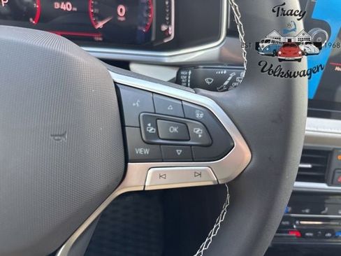 New 2025 Volkswagen Taos SEL image 15