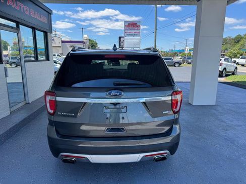 Used 2016 Ford Explorer Platinum AWD/4WD image 4