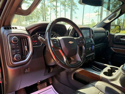 Used 2022 Chevrolet Silverado 1500 High Country w/ LPO, Dark Essentials Package AWD/4WD image 14
