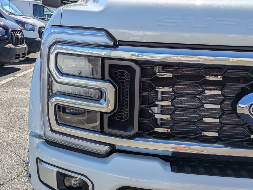 New 2027 Ford F450 Platinum w/ Platinum Plus Package AWD/4WD image 10