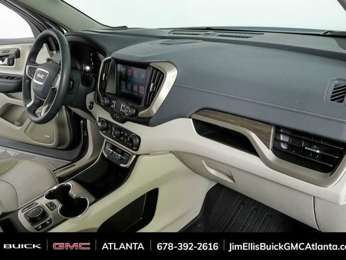 Used 2024 GMC Terrain Denali w/ Denali Premium Package AWD/4WD image 24
