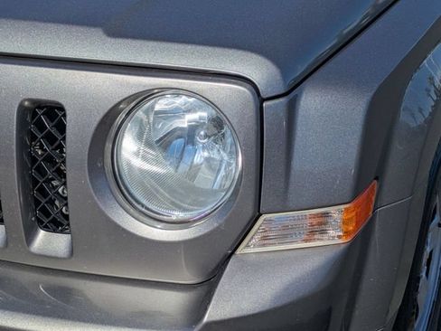 Used 2014 Jeep Patriot Sport w/ Power Value Group AWD/4WD image 11