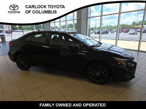 Used 2023 Toyota Corolla SE FWD image 5