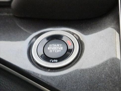 Used 2021 Jeep Grand Cherokee L Laredo image 13