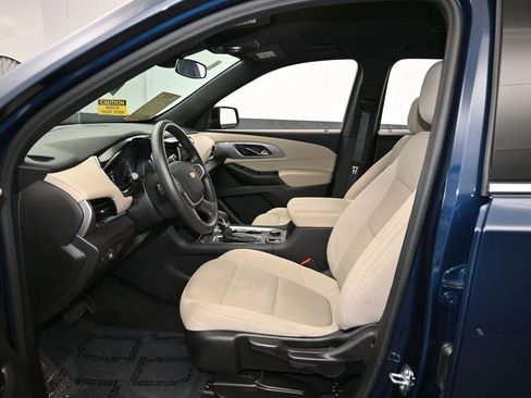 Certified 2023 Chevrolet Traverse LS image 11