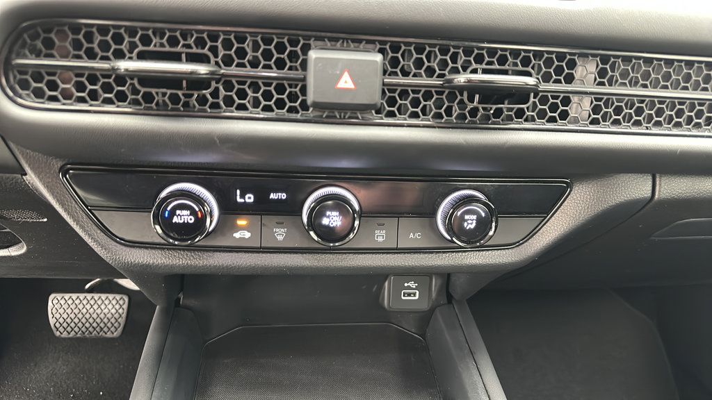 Used 2025 Honda HR-V LX image 17
