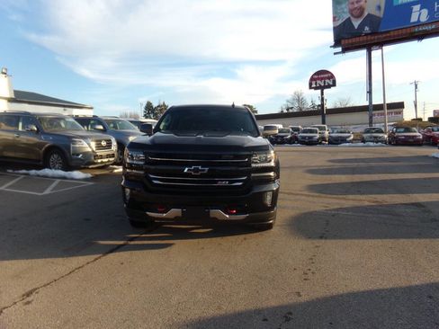 Used 2018 Chevrolet Silverado 1500 LTZ Z71 w/ Redline Edition image 2