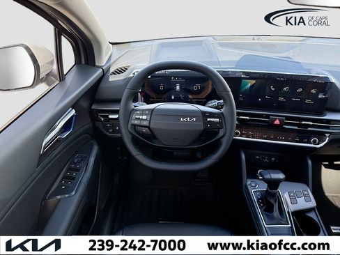 New 2026 Kia Sportage EX image 16