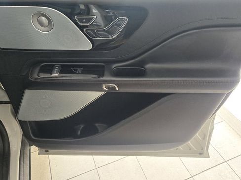 Used 2021 Lincoln Aviator Grand Touring w/ Equipment Group 302A image 3