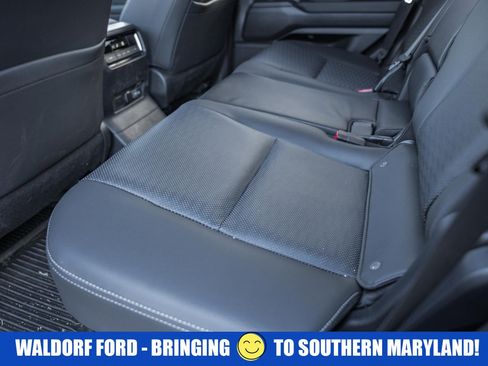 Used 2025 Toyota Land Cruiser image 40