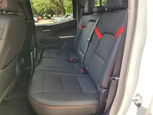 New 2025 Chevrolet Colorado Z71 w/ Technology Package image 11