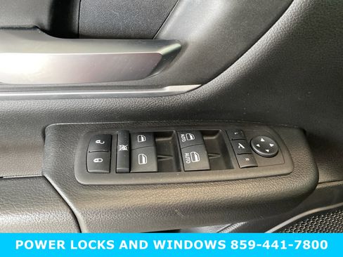 Used 2022 RAM 1500 Big Horn image 9