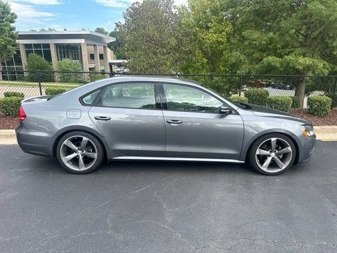Used 2015 Volkswagen Passat 1.8T Wolfsburg Edition FWD image 3