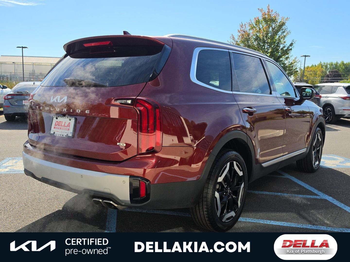 Certified 2024 Kia Telluride S w/ S Sunroof Package AWD/4WD image 11