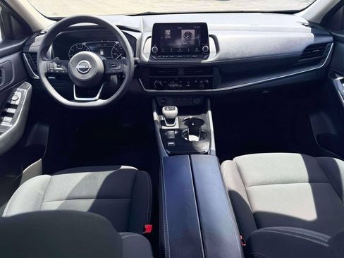 Used 2024 Nissan Rogue S FWD image 14