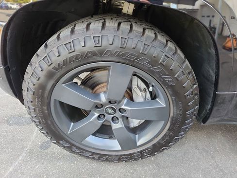 Used 2022 Land Rover Defender 110 X-Dynamic HSE image 37