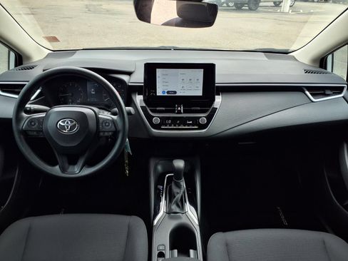 Used 2024 Toyota Corolla LE FWD image 3