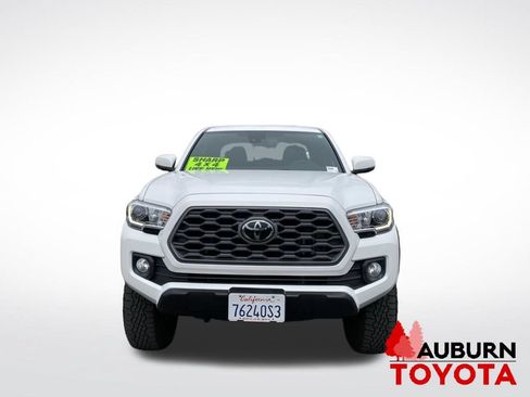 Used 2023 Toyota Tacoma TRD Off-Road w/ Technology Package AWD/4WD image 2