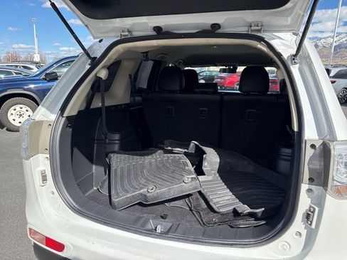 Used 2015 Mitsubishi Outlander GT image 24