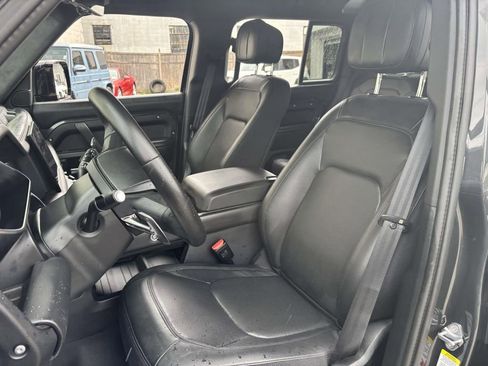 Used 2025 Land Rover Defender 110 V8 AWD/4WD image 25